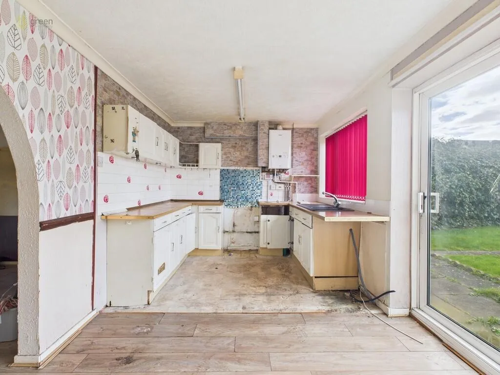 3 bed Semi-Detached