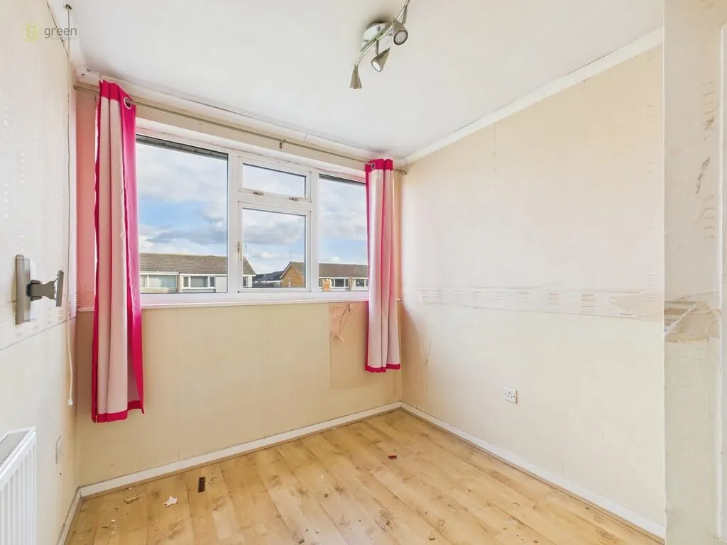 3 bed Semi-Detached