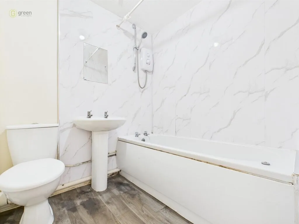 2 bed Maisonette