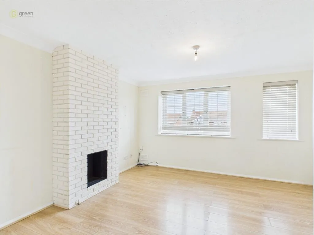 2 bed Maisonette
