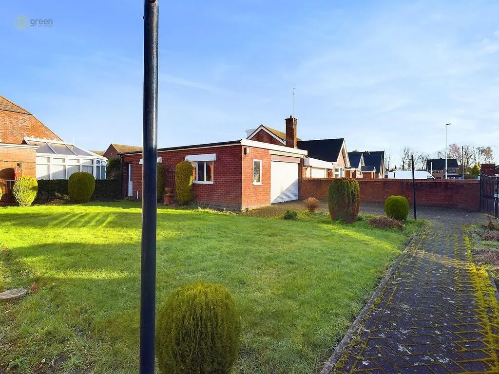 2 bed Detached Bungalow