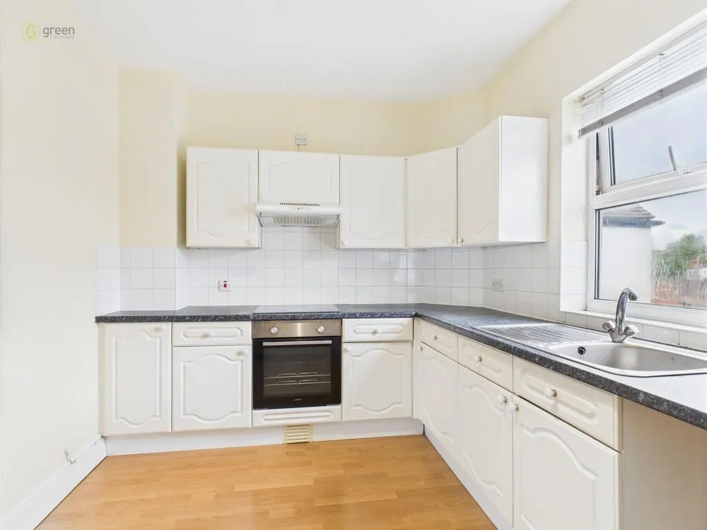10 bed Apartment