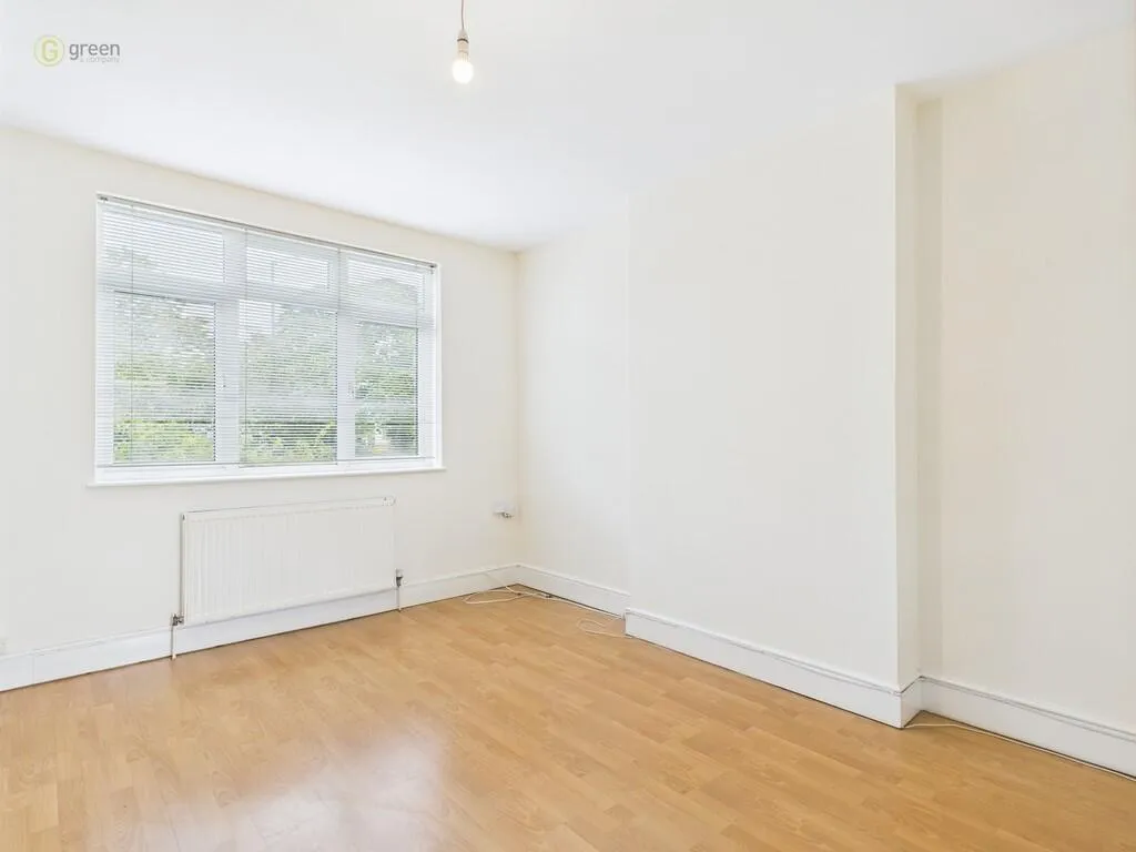 10 bed Apartment