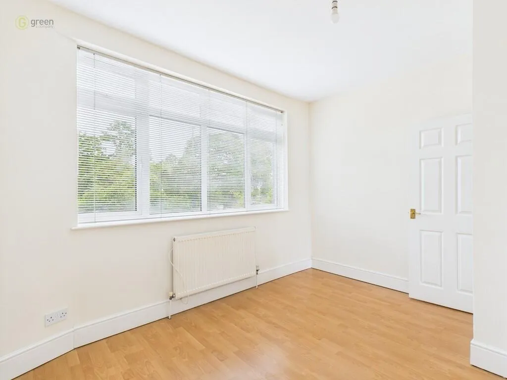 10 bed Apartment