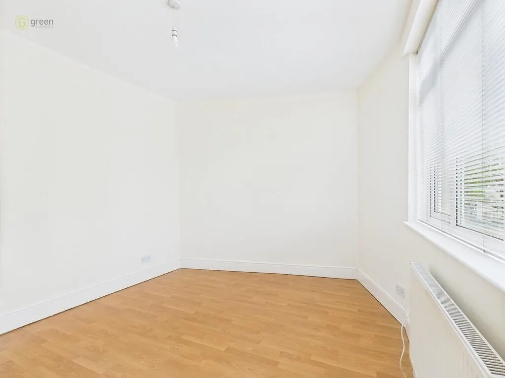 10 bed Apartment