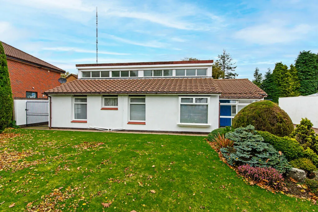 4 bed Detached Bungalow