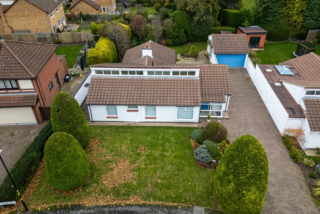 4 bed Detached Bungalow