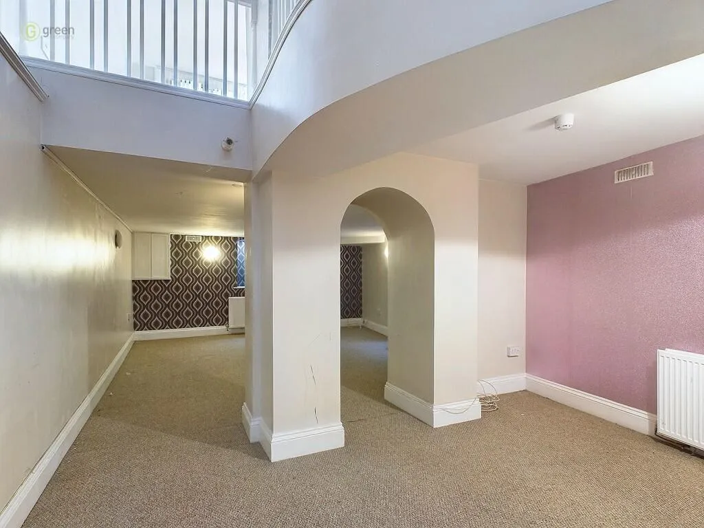 4 bed Semi-Detached