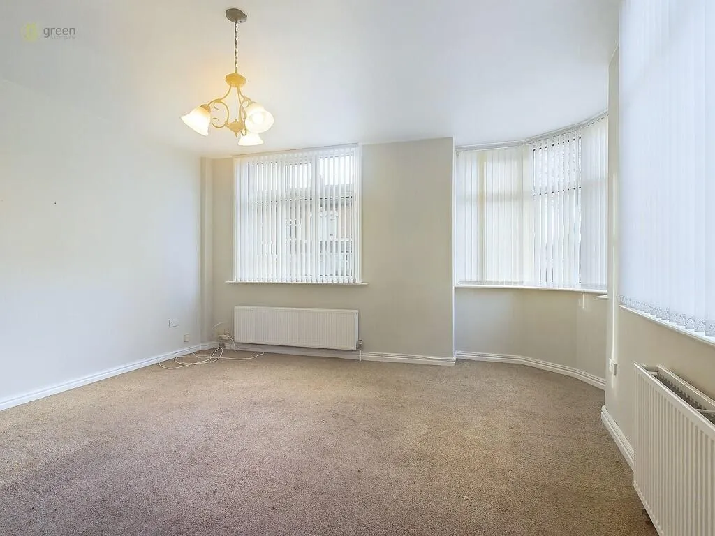 4 bed Semi-Detached