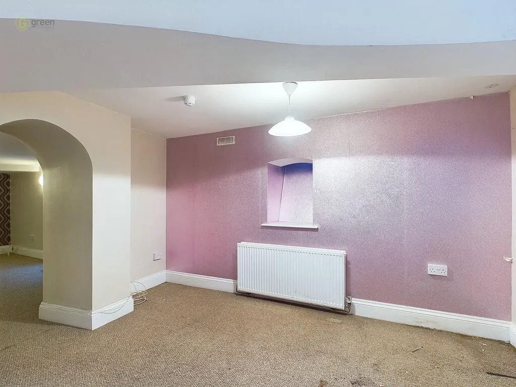 4 bed Semi-Detached
