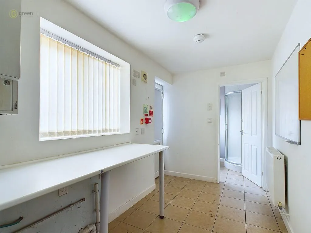 4 bed Semi-Detached