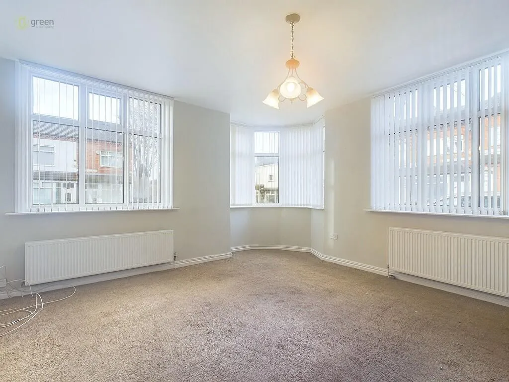 4 bed Semi-Detached