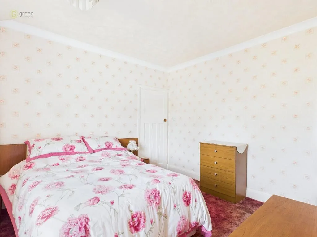 3 bed Semi-Detached
