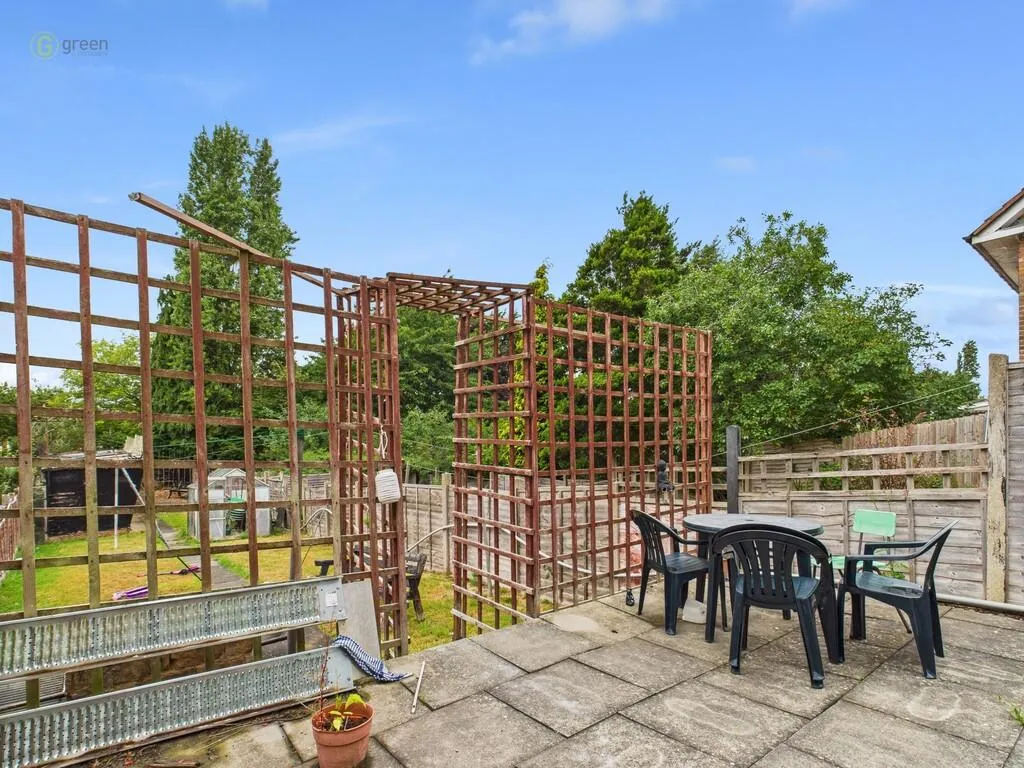 2 bed Terraced