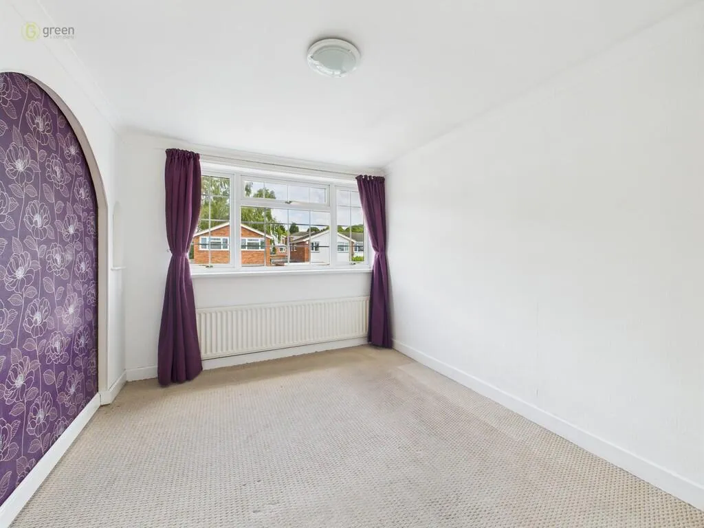 3 bed Link Detached House
