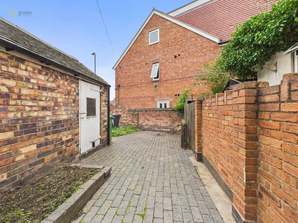 2 bed Terraced