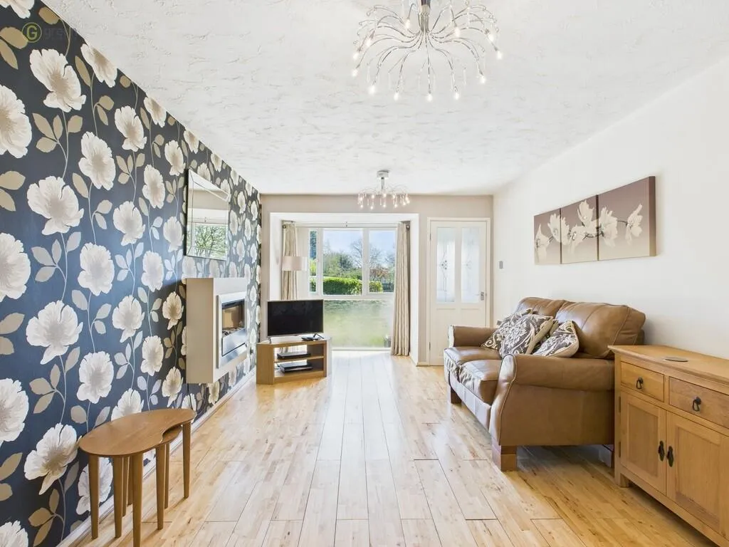 2 bed Ground Maisonette