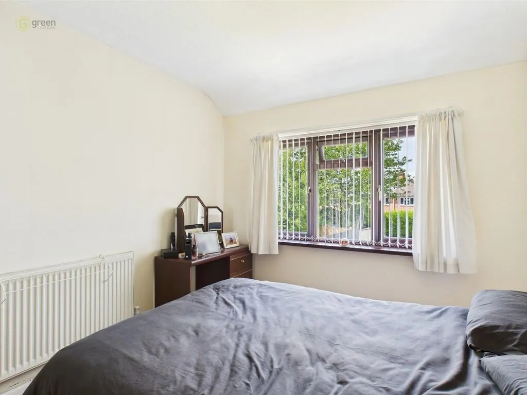 3 bed End of Terrace