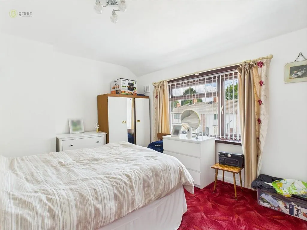3 bed End of Terrace