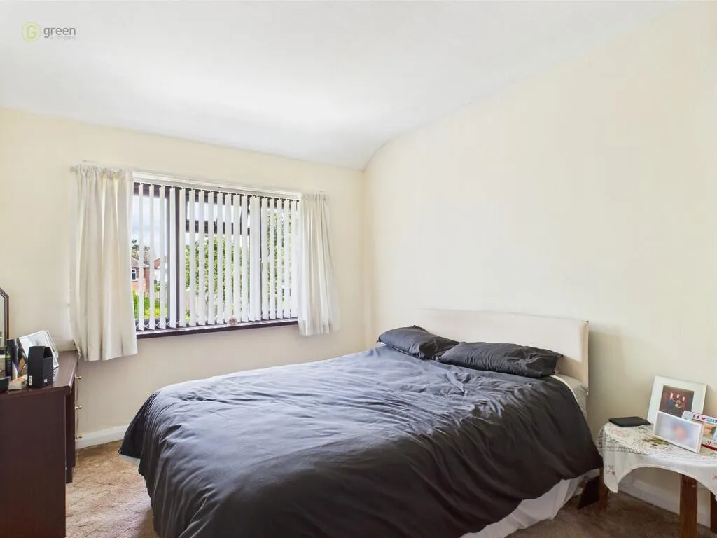 3 bed End of Terrace