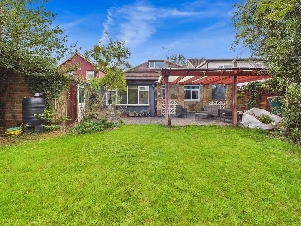 3 bed Detached Bungalow
