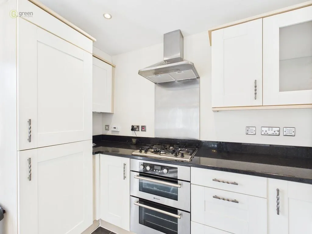 2 bed Apartment