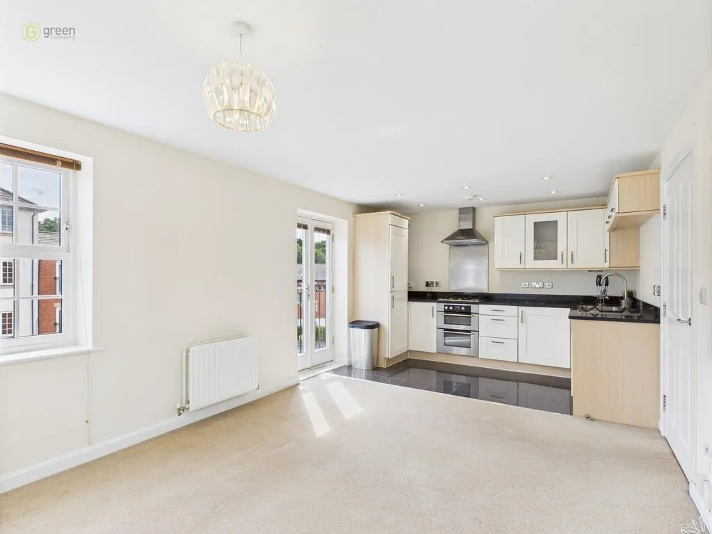 2 bed Apartment