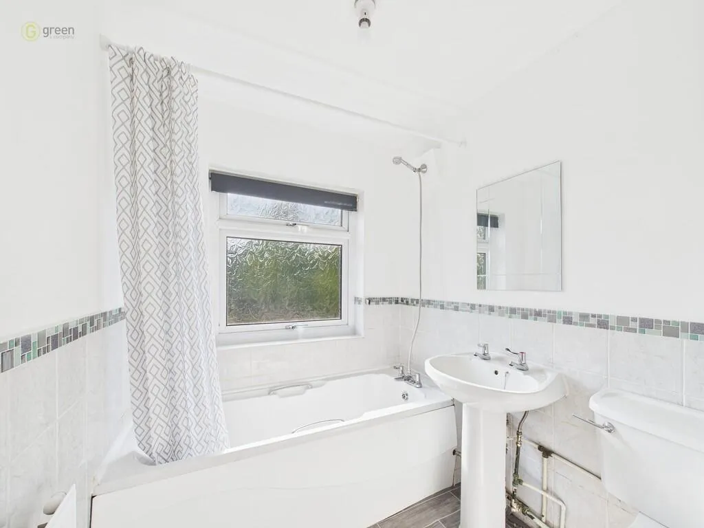 3 bed Semi-Detached