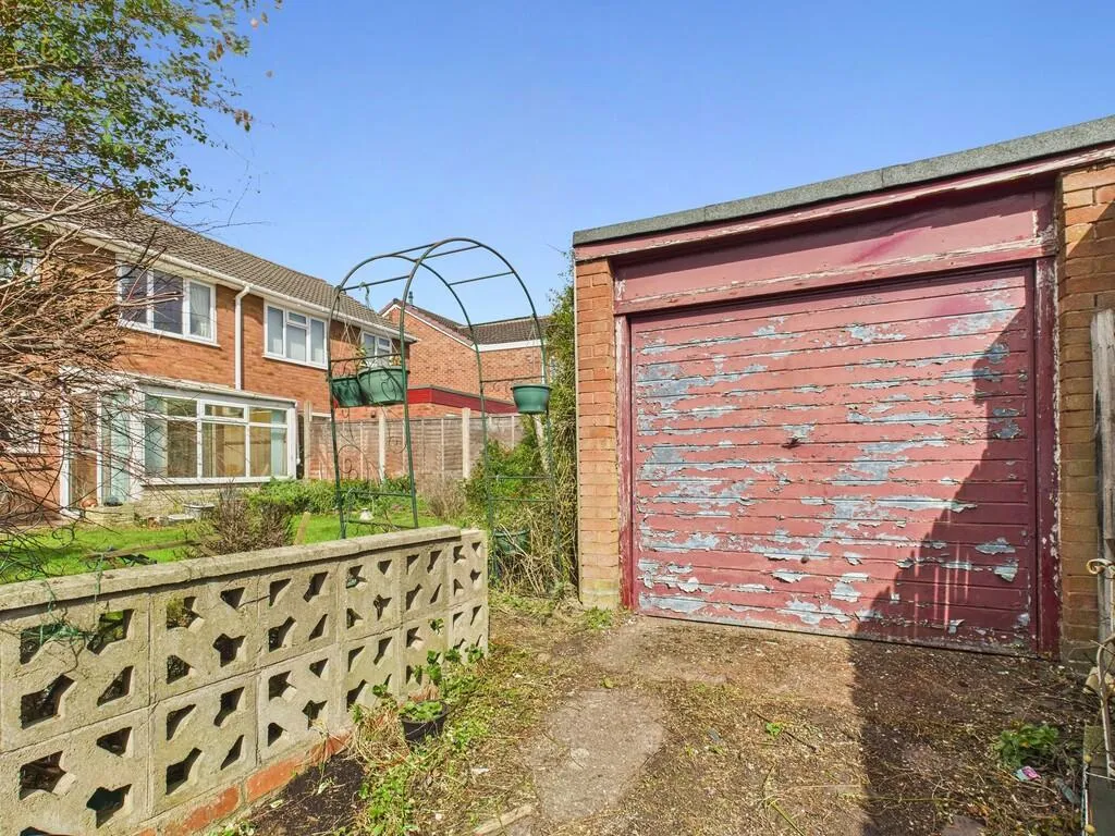 3 bed Semi-Detached