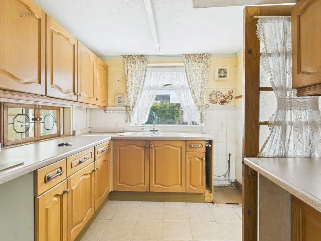 3 bed Semi-Detached