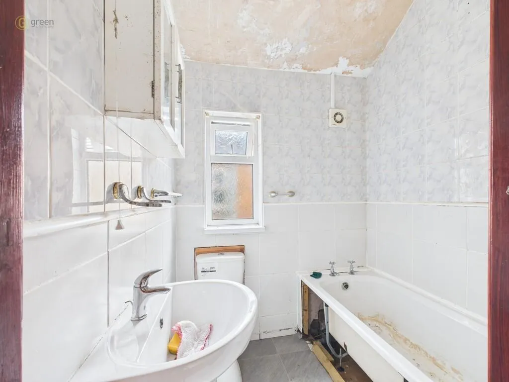 3 bed Terraced