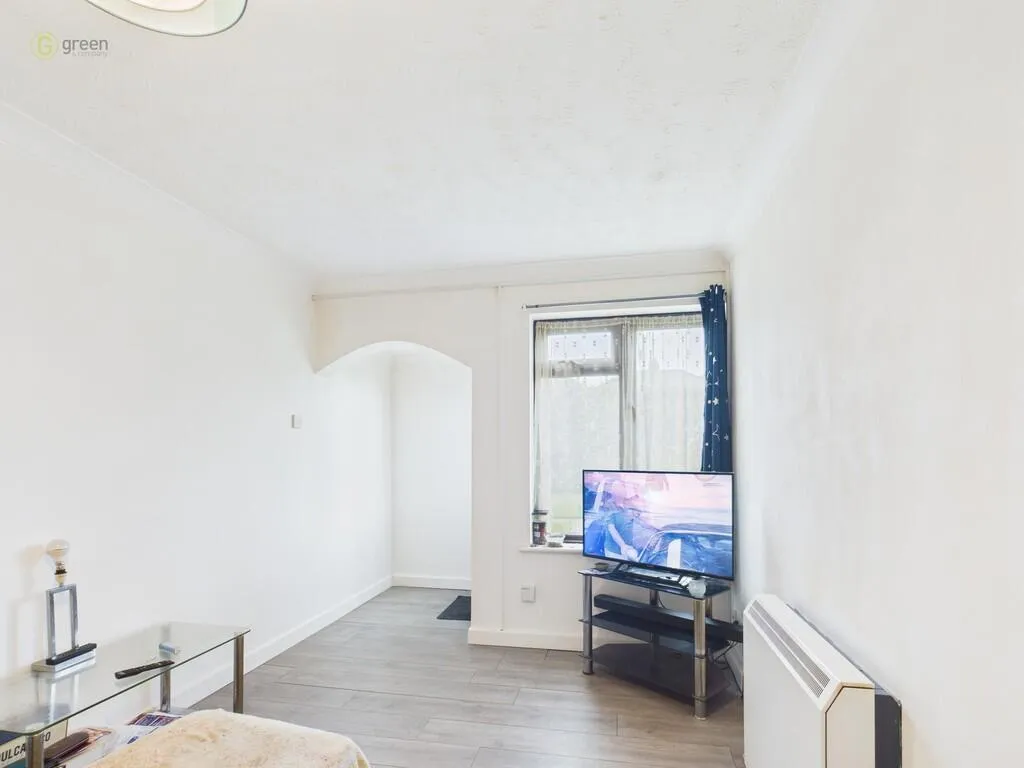 1 bed Ground Maisonette