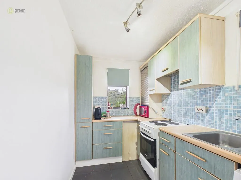 1 bed Ground Maisonette