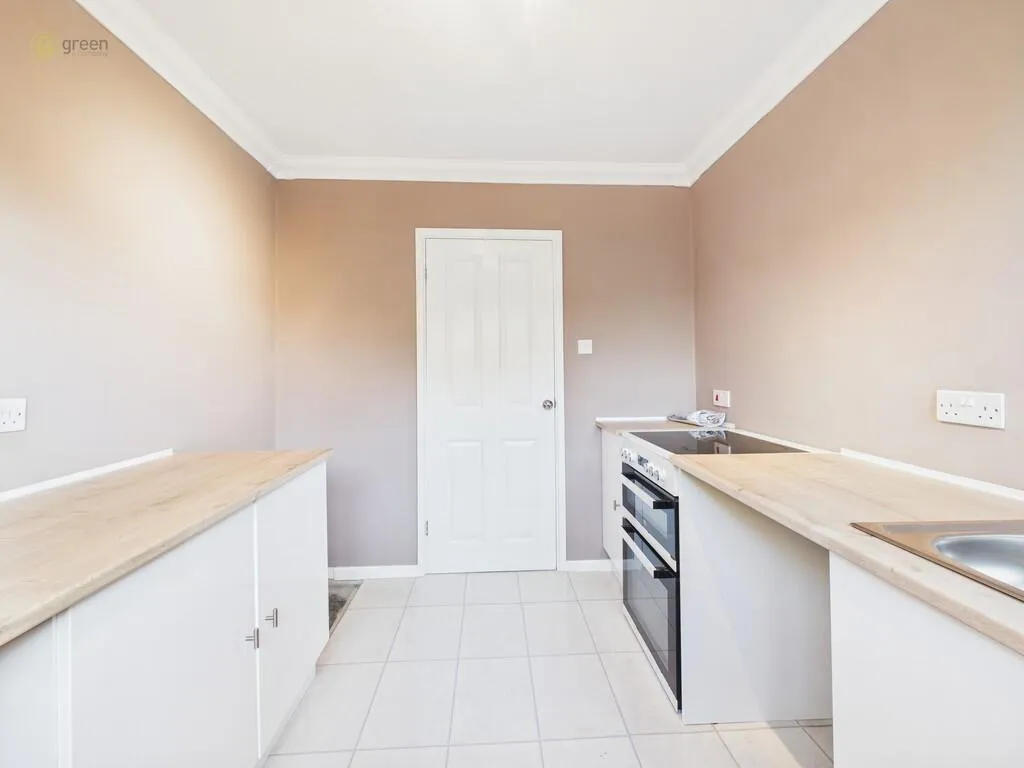 2 bed Maisonette