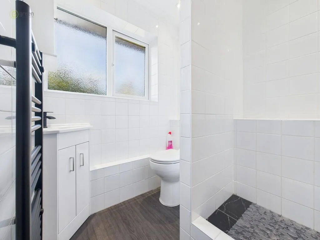 2 bed Maisonette
