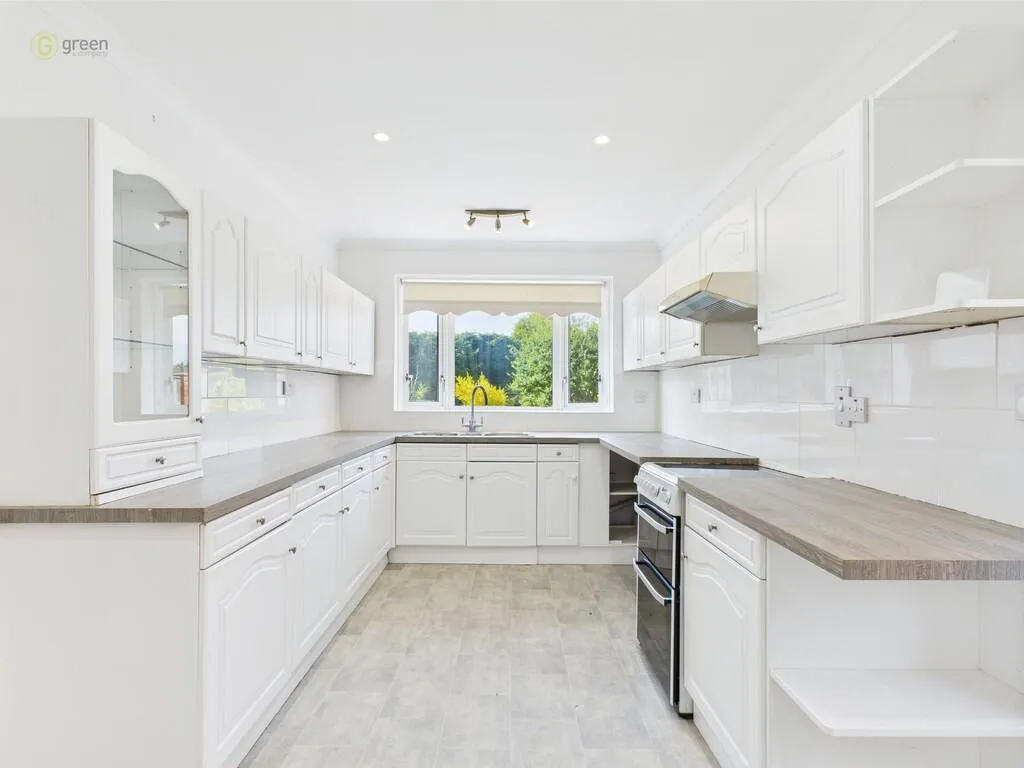 3 bed Detached Bungalow