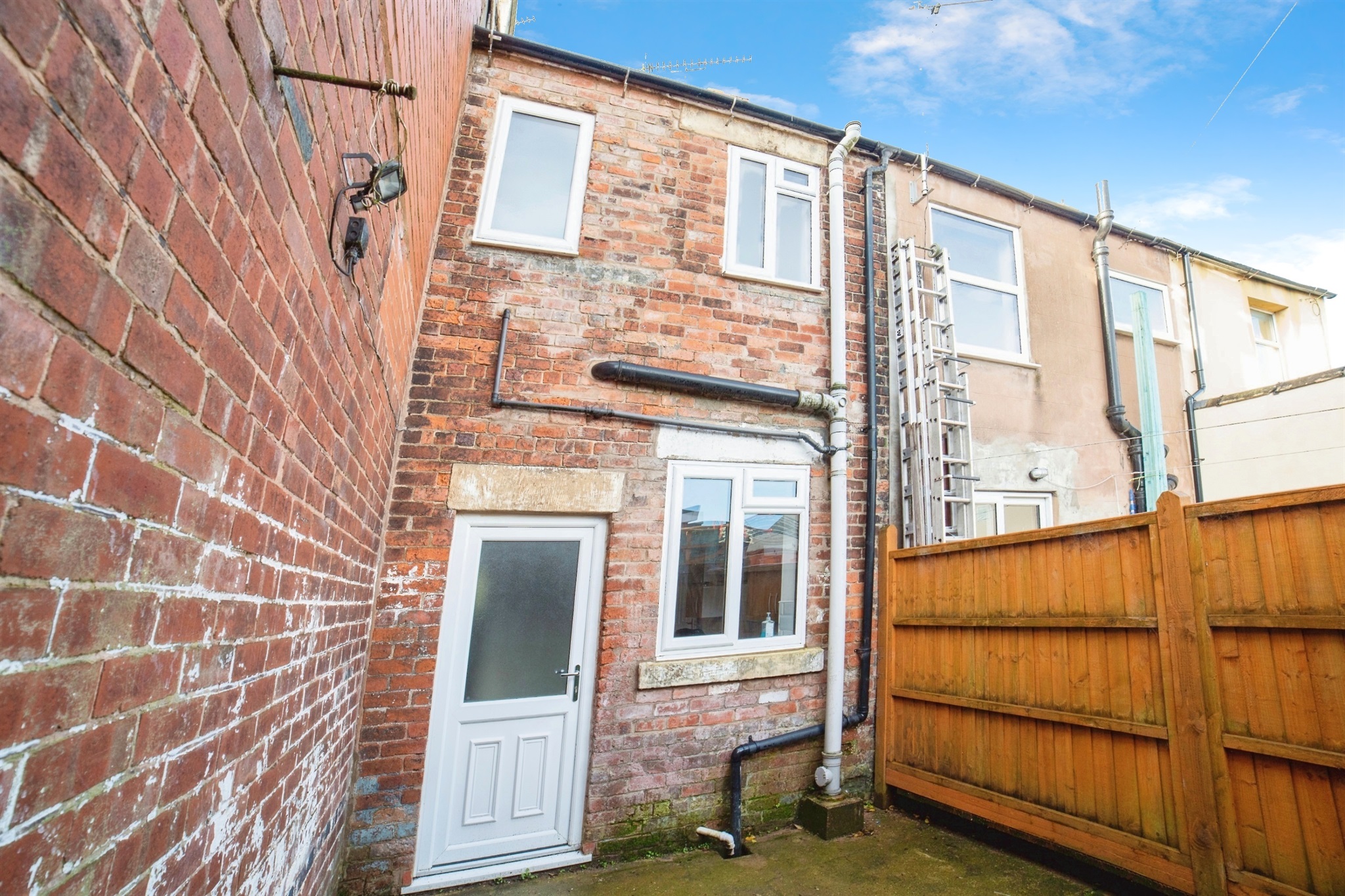 2 bed Semi-Detached