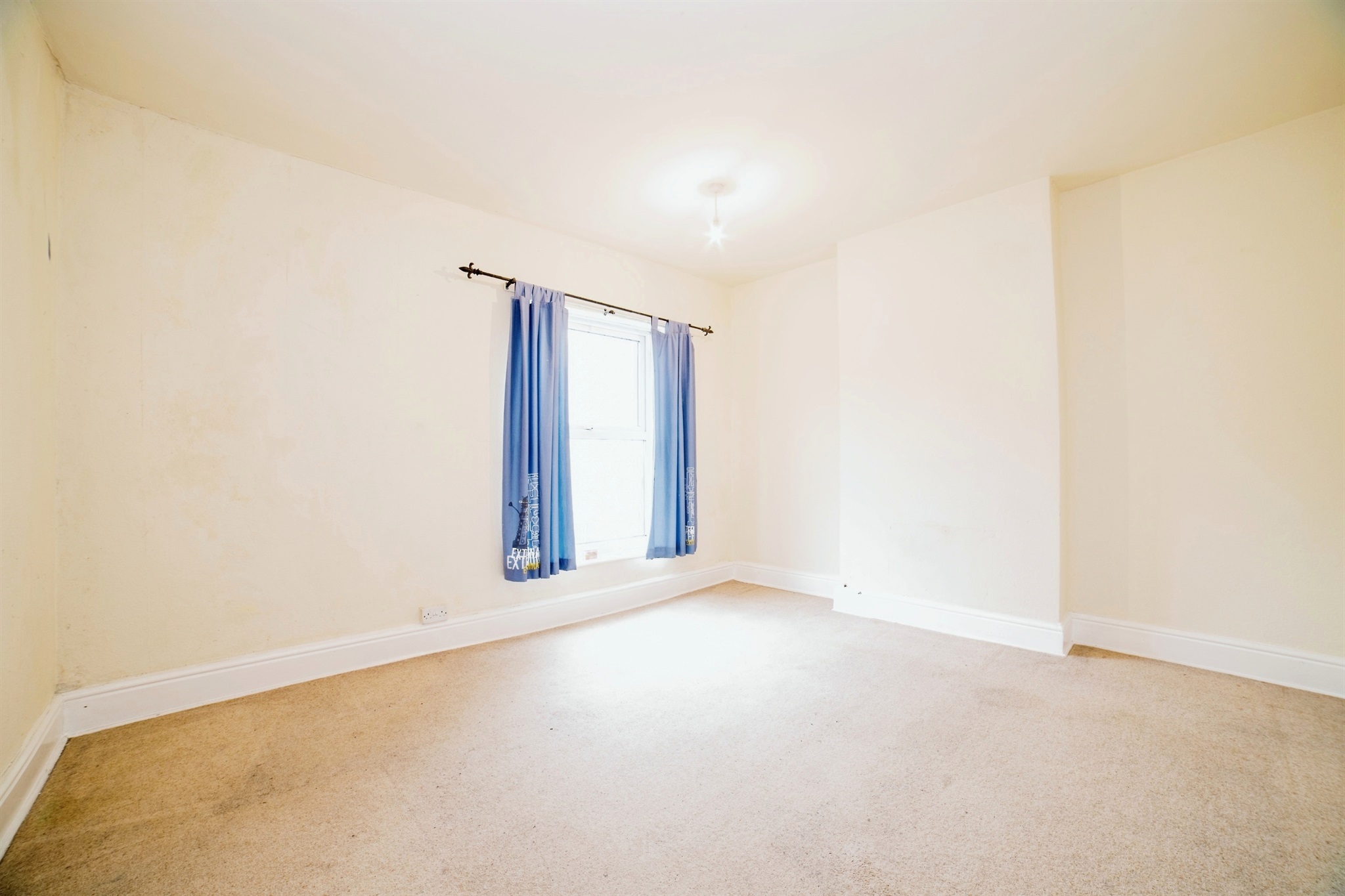 2 bed Semi-Detached