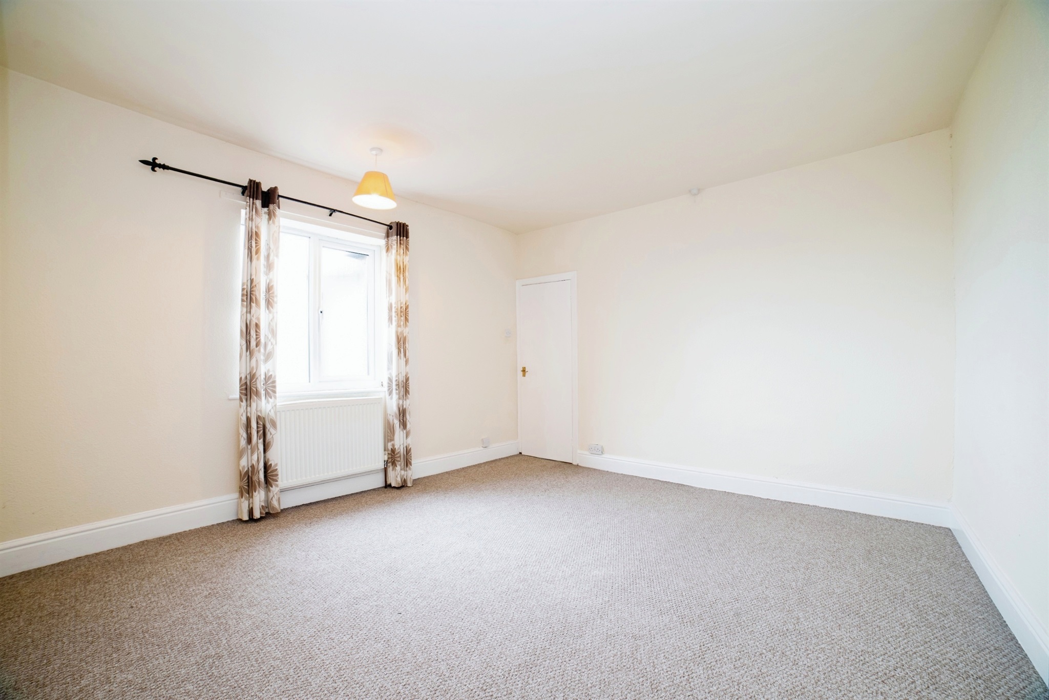 2 bed Semi-Detached