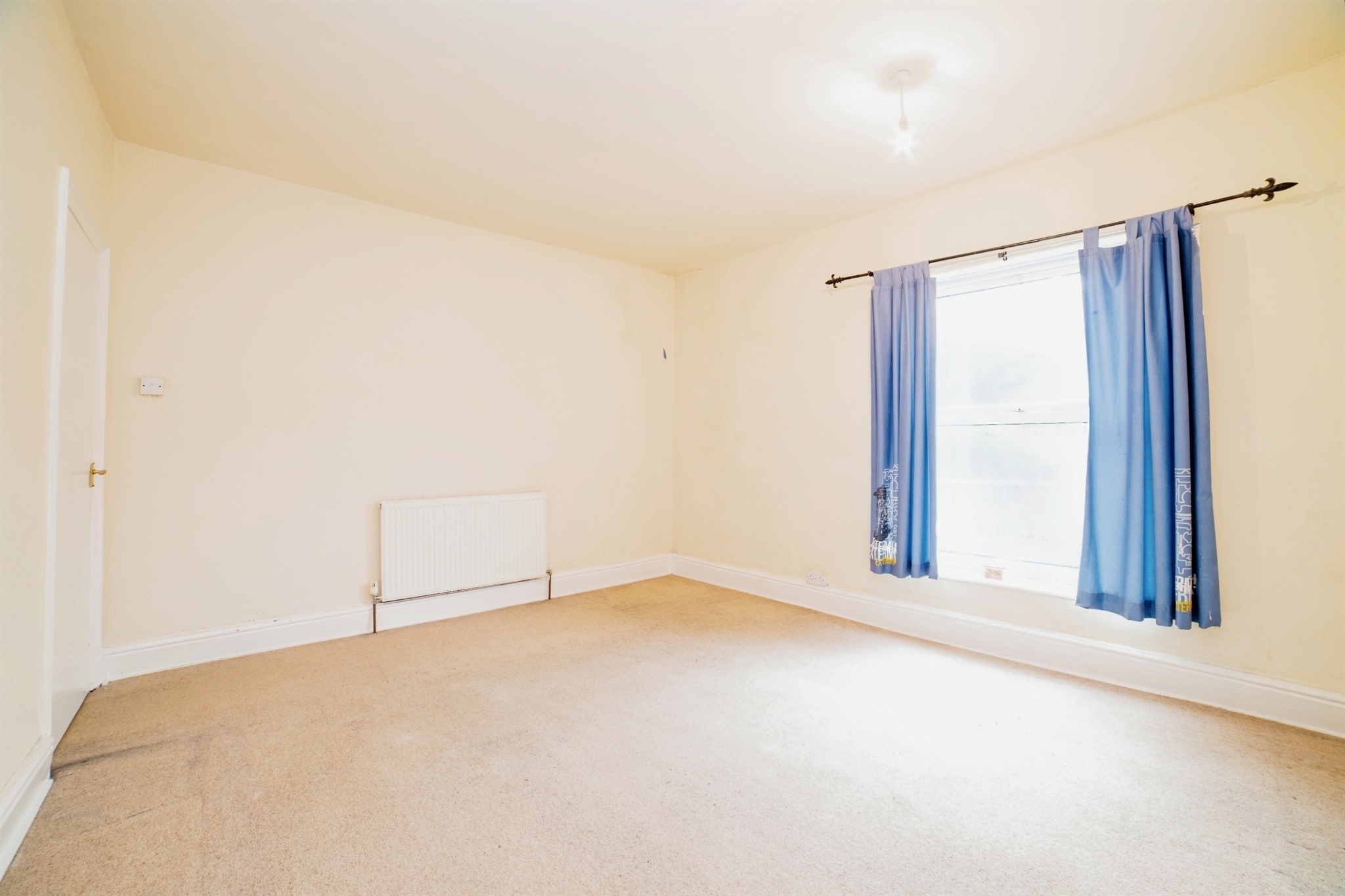 2 bed Semi-Detached