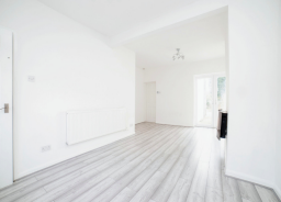 3 bed Terraced