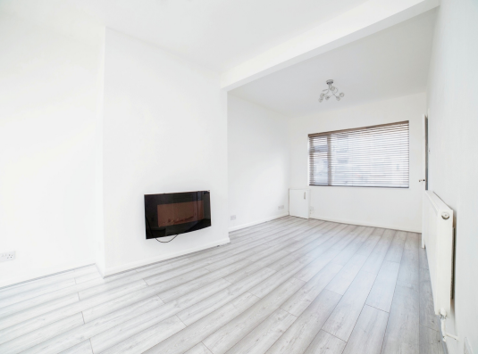 3 bed Terraced