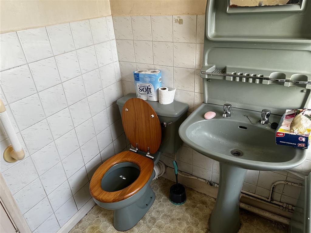 3 bed Semi-Detached