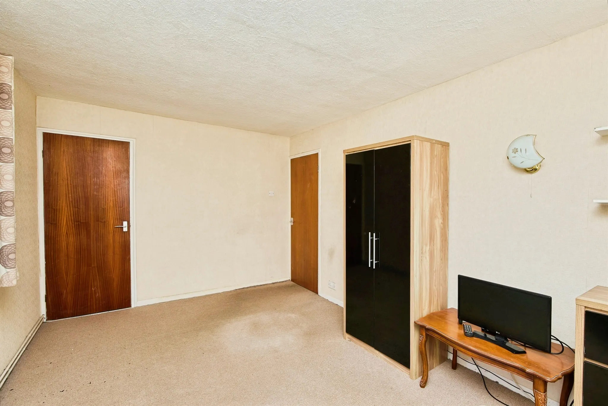 2 bed Semi-Detached