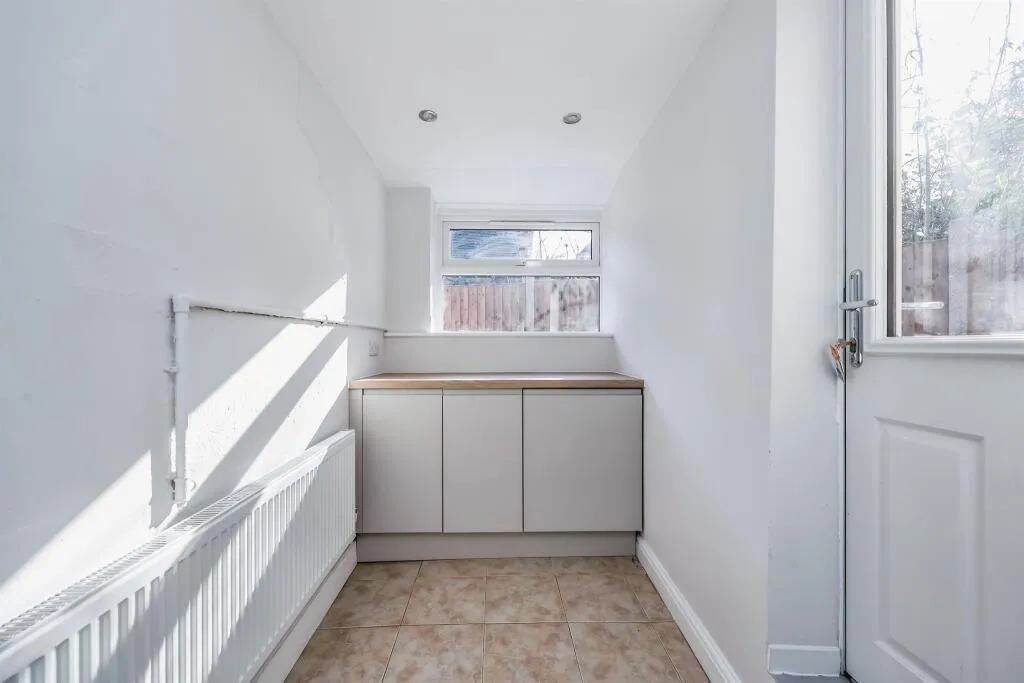 2 bed Detached