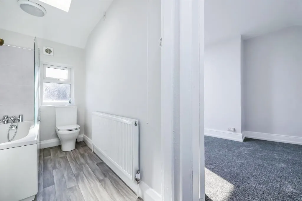 2 bed Detached