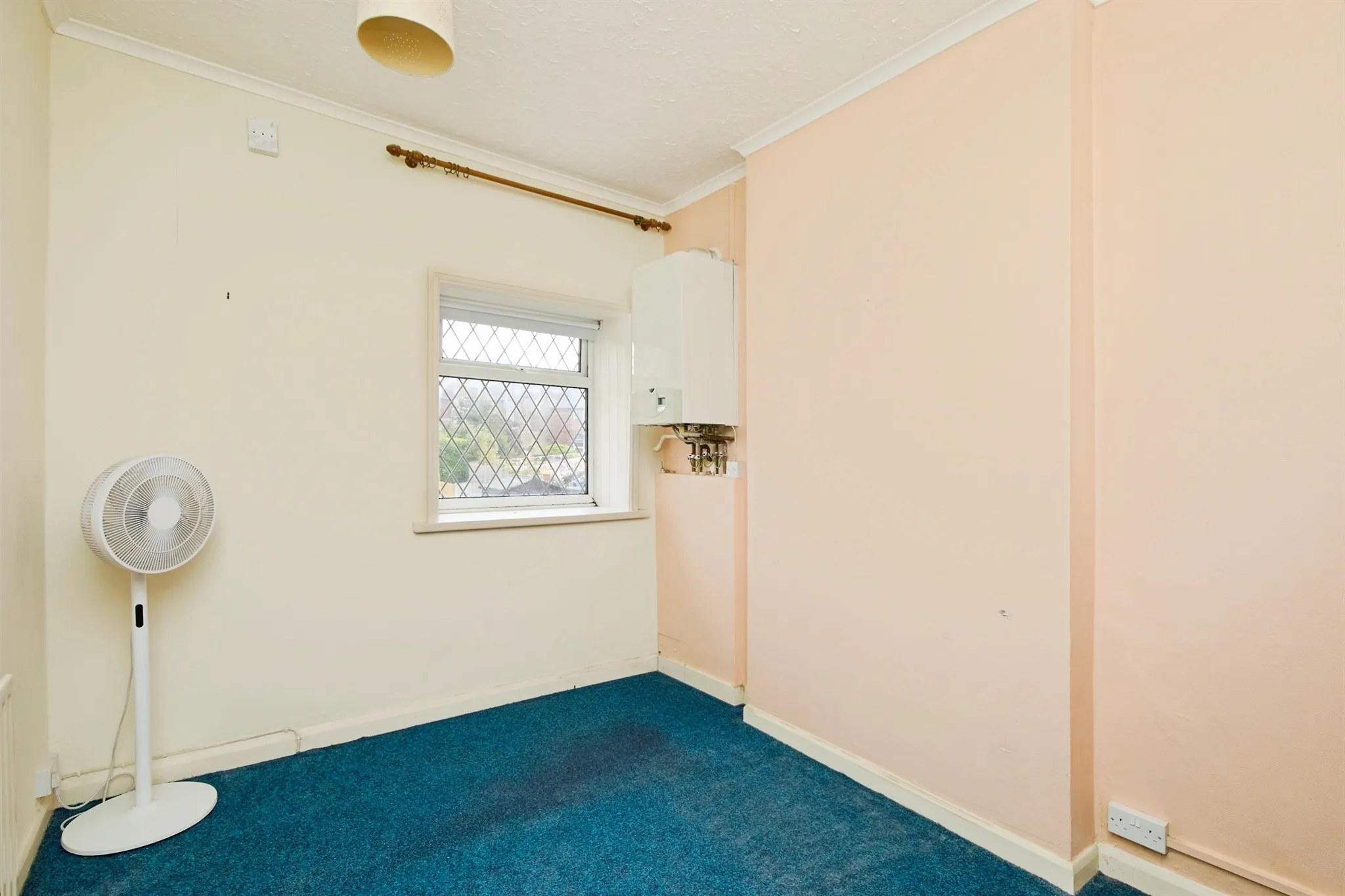 2 bed Semi-Detached
