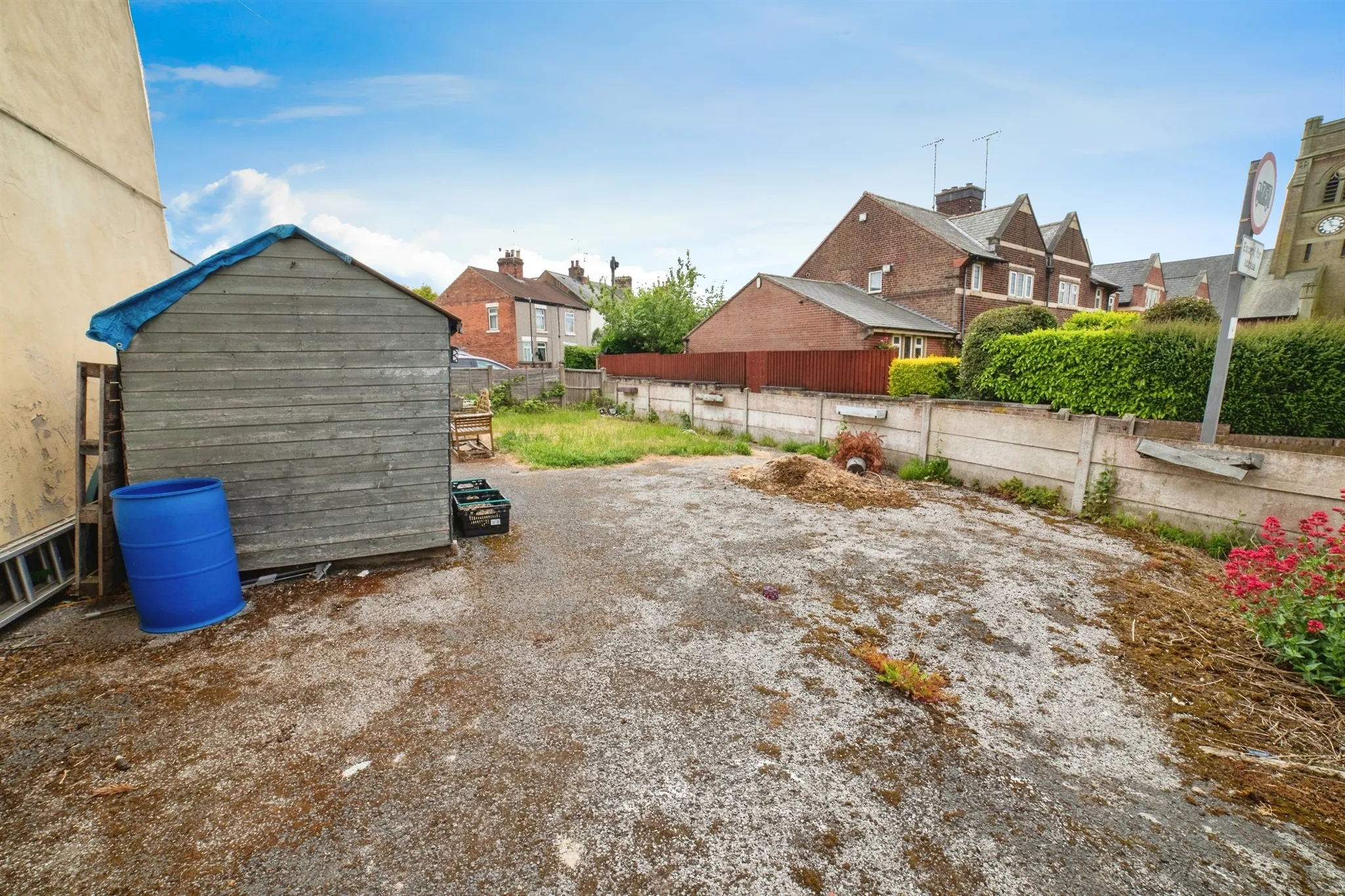 2 bed End of Terrace
