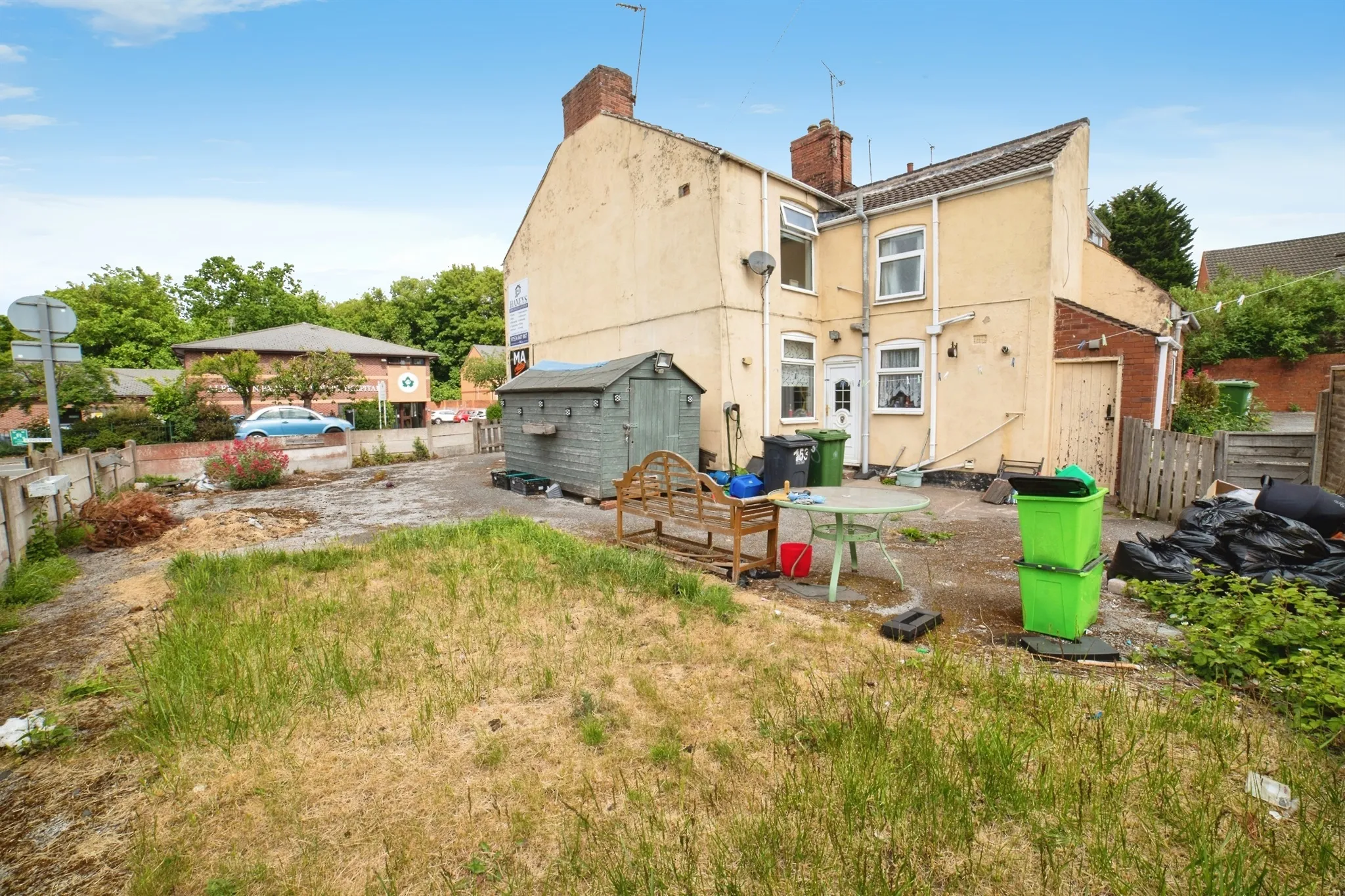 2 bed End of Terrace