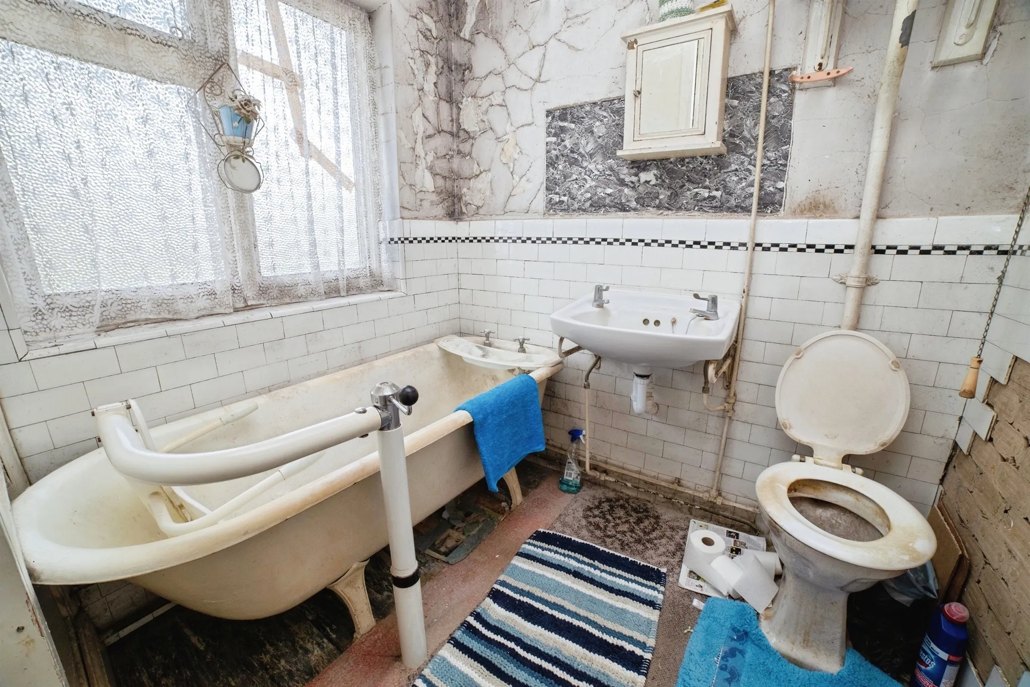 3 bed Semi-Detached